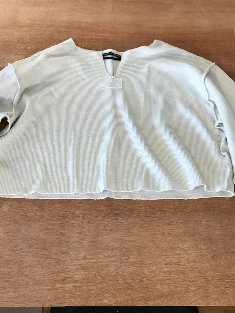 Urban Outfitters Jax sweatshirt Women M Beige Cropped Long Sleeve Athleisure